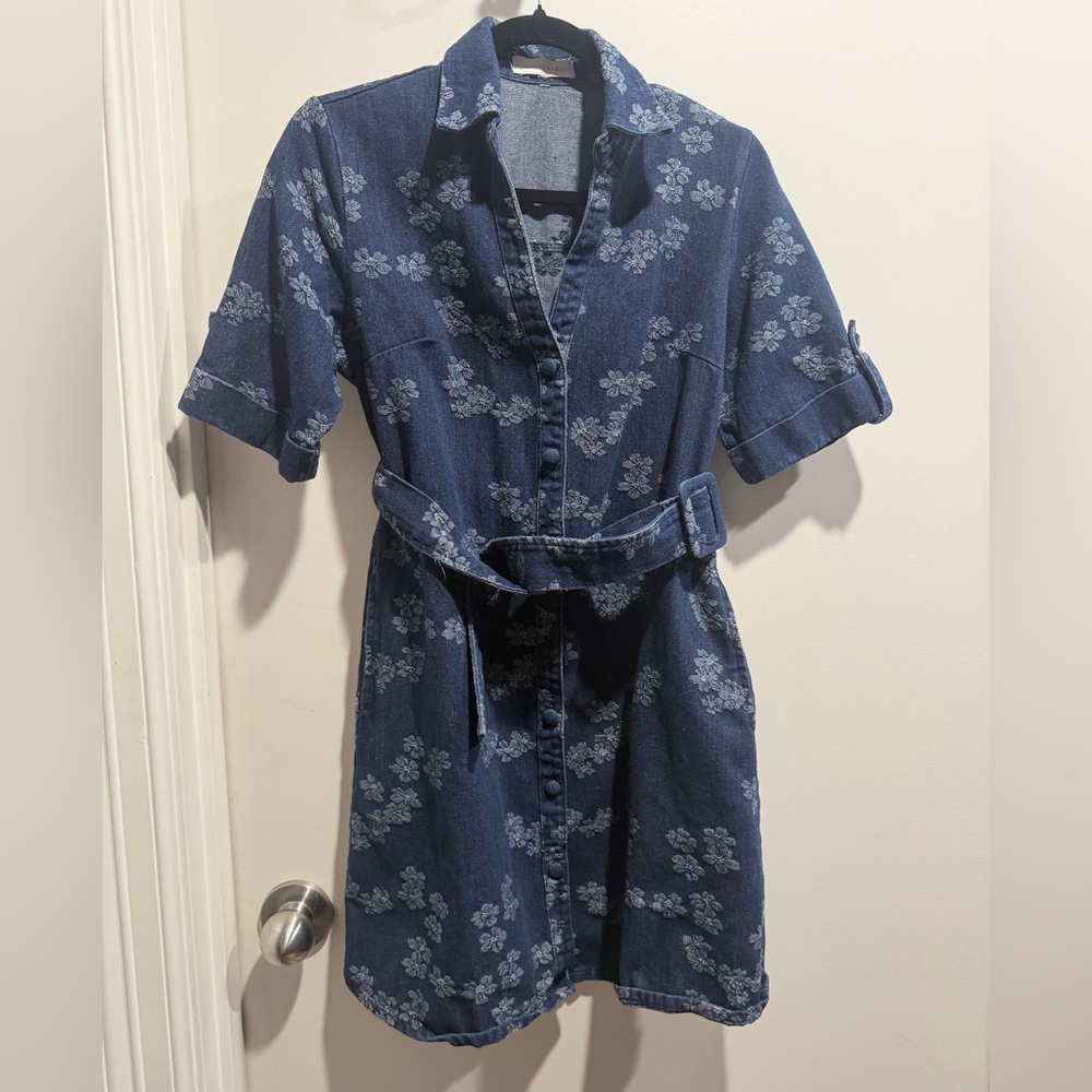 Solitaire Blue Floral Midi Dress